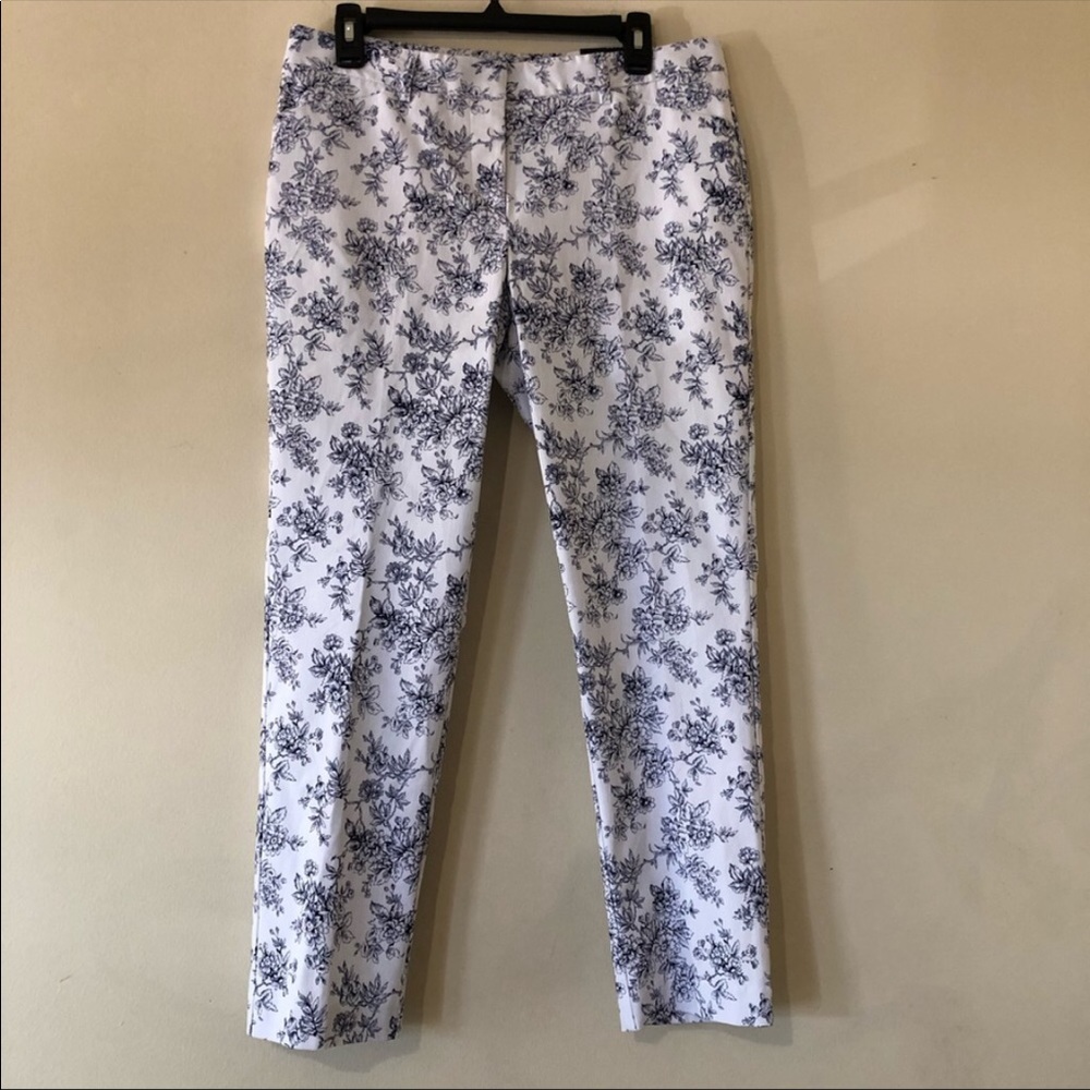 Mario Serrani Size 10 Blue/White Slim Fit Floral Dress Pants
